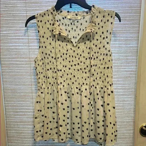Rose & Olive Tops - Rose & Olive Women's Beige Heart Print Top